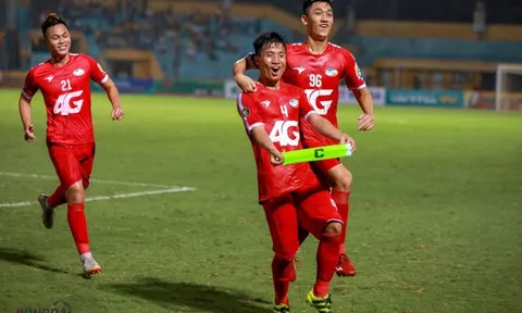 Tiến Dũng tỏa sáng, Viettel có 3 điểm trên sân nhà