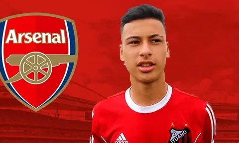 Arsenal chuẩn bị có bản hợp đồng đầu tiên vào mùa hè