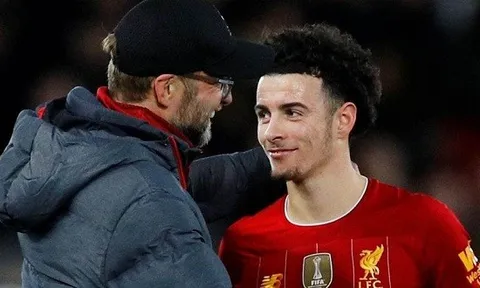 Sao trẻ toả sáng, Klopp lập tức định đoạt tương lai