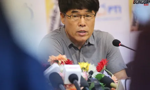 HLV Lee Heung Sil: “Thành công của HLV Hàn Quốc ở Việt Nam không tạo gánh nặng với tôi”