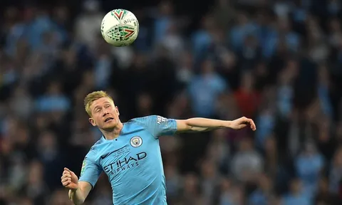 Phủ đầu đối phương, Liverpool "bỏ túi" nửa tấm vé vào Bán kết