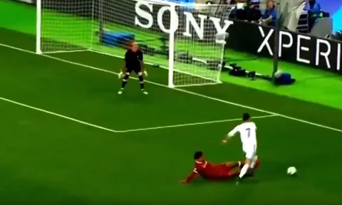 Lần gần nhất đối đầu trực tiếp, Ronaldo có thể qua mặt Van Dijk?