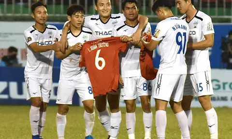 BLV Quang Tùng đáp lời bầu Đức: HAGL có muốn cũng không thể vô địch V-League