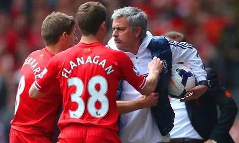 Mourinho và cuộc phỏng vấn kinh điển sau trận Liverpool 0-2 Chelsea