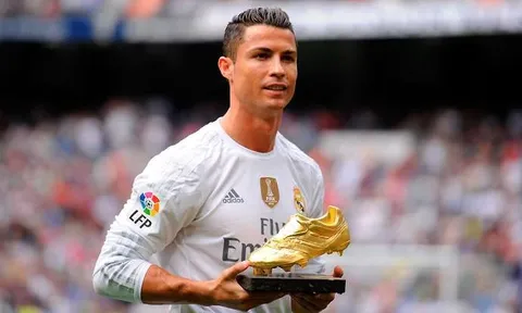 Cristiano Ronaldo: Giày vàng giá trị hơn Quả bóng vàng!