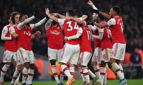 "Trước Man Utd, Arsenal cho thấy 1 điều không thường xuyên xuất hiện"