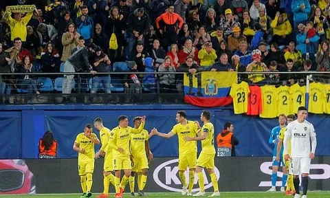Cazorla ghi bàn, Villarreal vẫn thua đau vào phút bù giờ trước Valencia