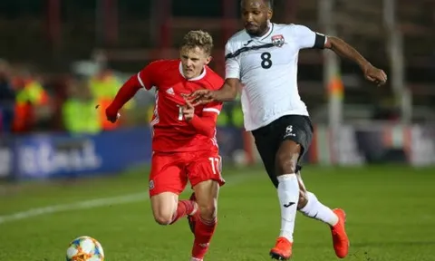 Không Bale, xứ Wales vẫn thắng nhờ trò cưng Klopp