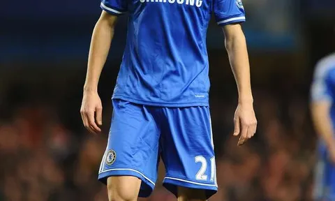 Người cũ chỉ ra điều khiến Chelsea chưa thể sánh bằng Man City, Liverpool
