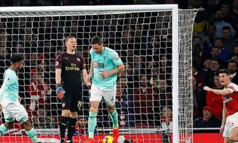 5 điểm nhấn Chelsea 2-2 Arsenal: Sai lầm ngớ ngẩn; Bách phát, bách trúng