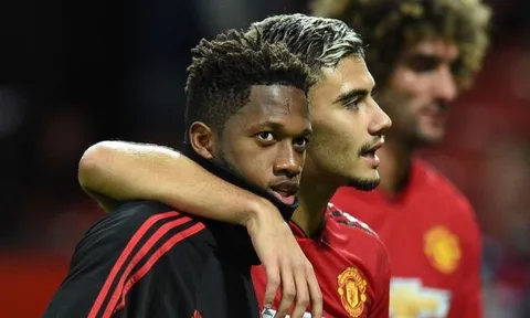 Man Utd tái đấu Barca và dấu hỏi lớn dành cho người Brazil