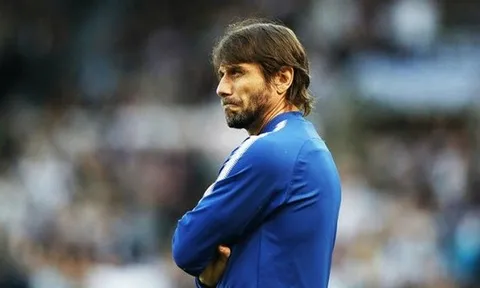 CHOÁNG: Tiền đền bù của Chelsea cho Conte bỏ xa con số M.U phải trả Mourinho