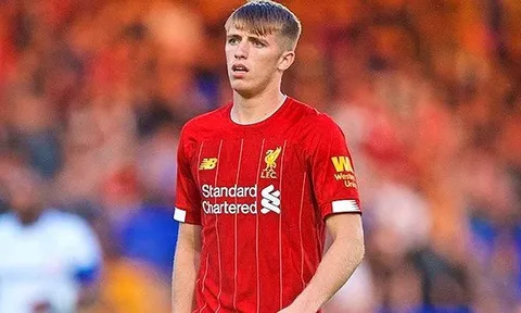 Liverpool chính thức cho mượn thủ môn U23 tới giải hạng 8