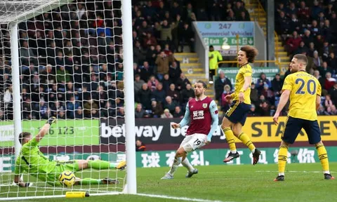 5 điểm nhấn Burnley 0-0 Arsenal: Dàn pháo ướt nòng; Goal-line cứu nguy cho Arteta