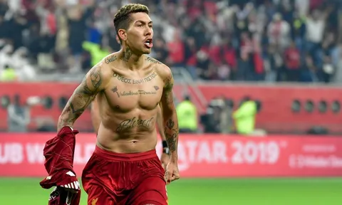 Firmino hạ Wolves, NHM Liverpool bất ngờ gọi người này là "God"