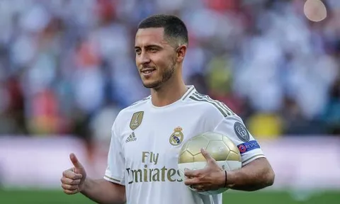 Eden Hazard tinh tế còn Neymar quá ngờ nghệch