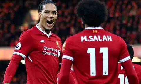 Được vinh danh, Van Dijk cùng Salah sánh ngang huyền thoại