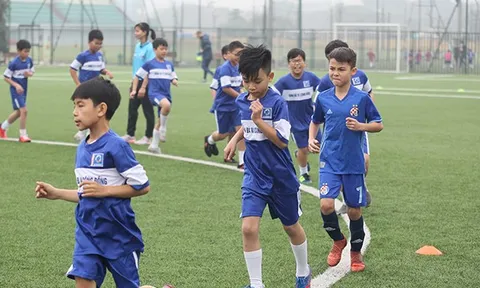 Đội bóng cũ của Luka Modric hỗ trợ bóng đá trẻ Việt Nam