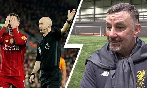 Trọng tài đến từ Manchester bị huyền thoại Liverpool chỉ trích kịch liệt