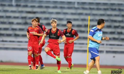Quên đi Incheon United, Công Phượng cháy hết mình trên sân tập cùng ĐT Việt Nam