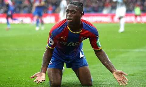 Arsenal và Manchester United quyết tâm có được tài năng nước Anh