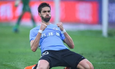 AC Milan bất ngờ đón nhận tin vui từ Trung Quốc