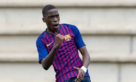 SỐC: Barca gửi nhầm đề nghị hợp đồng khó tin đến kình địch truyền kiếp