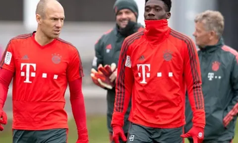 "Robben là thần tượng của tôi, tôi nhớ anh ấy"