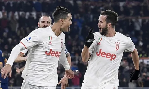 Ấm lòng với hành động của Ronaldo trong trận AS Roma gặp Juventus