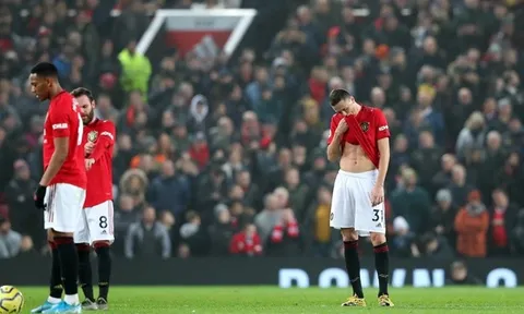 'Man Utd đang chết dần, chỉ còn 9 ngày để tự cứu lấy mình'