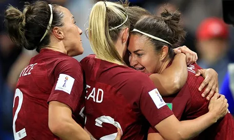 Đả bại Argentina, cựu sao Man Utd đưa tuyển nữ Anh vào vòng 1/8 World Cup