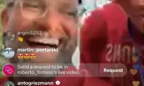 Griezmann có hành động bất ngờ trong buổi diễu hành của Liverpool
