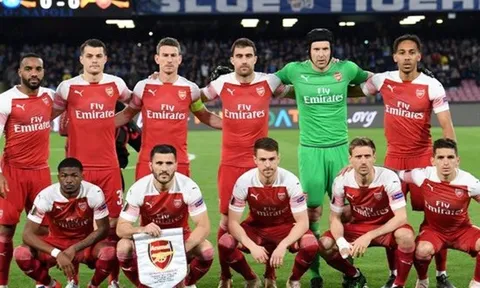 Arsenal bận nguyên "cây đỏ" khiến NHM đồng loạt nói 1 điều