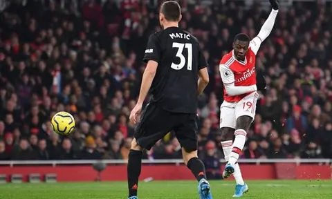 "Cậu ấy trông như một người hoàn toàn khác, đó là nhờ Arteta"