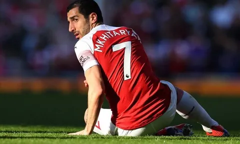 Arsenal muốn bán 'nhà ảo thuật' Armenia: Emery, hãy suy nghĩ lại!