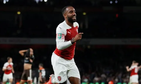 Fan Arsenal: "Đừng bán, đó là cầu thủ số 1 của chúng tôi"