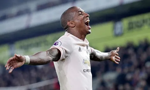 Ashley Young: "Chúng tôi không vội khi có đến 45 phút để ghi bàn"