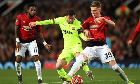 'Barca đã dạy cho Man Utd cách chơi bóng'