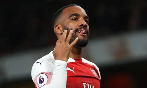 Barcelona muốn đổi 2 ngôi sao lấy Lacazette