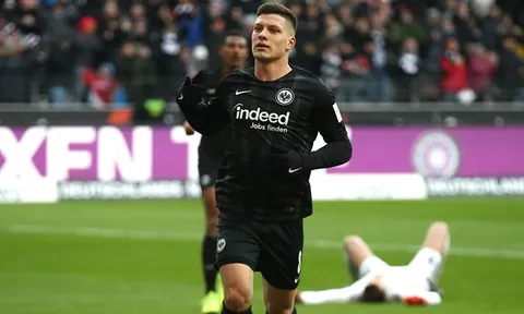 Bayern có hành động không ngờ về thương vụ "sát thủ" làm cả châu Âu phát sốt