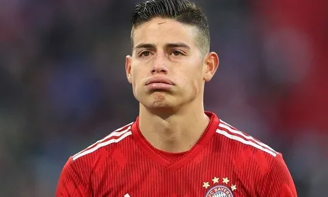 Bayern 'ngán ngẩm', Arsenal muốn giải cứu 'kẻ hết thời' của Real