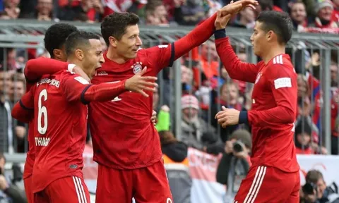 Bayern ra phán quyết, "siêu tiền vệ" Real đếm ngày lên đường đến M.U