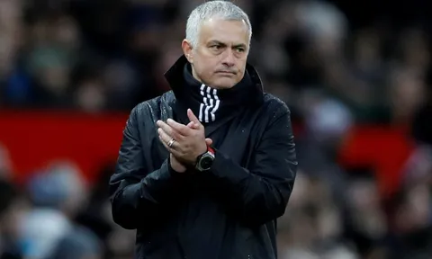 'Bể kèo' với Real, Mourinho hướng về nước Pháp