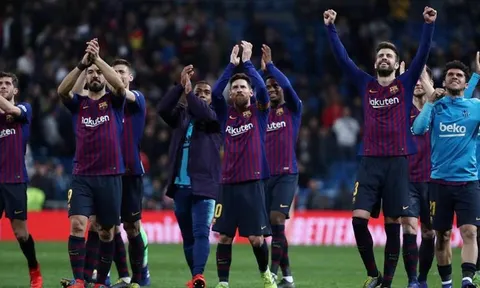 Bị Liverpool làm nhục, Barcelona quyết định hủy lễ ăn mừng