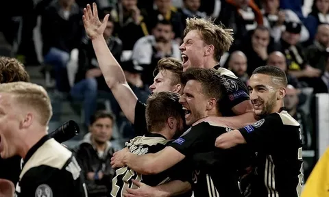 Bị loại khỏi Champions League, người Juventus vẫn ca ngợi... Ajax Amsterdam