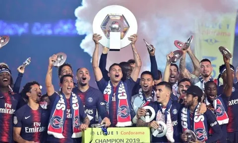 Biến to trong lễ ăn mừng PSG! M.U rộng đường đón 'kẻ nổi loạn'