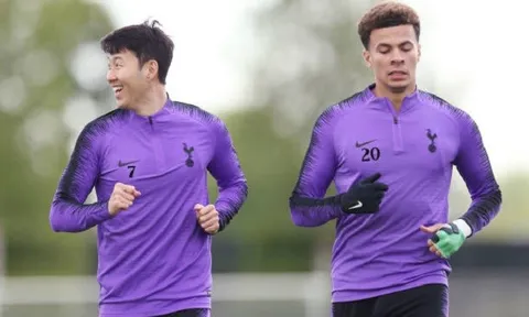 Biểu cảm đối lập của Tottenham trên sân tập sau màn lật kèo Ajax