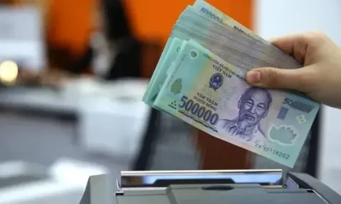 Bộ Chính trị thống nhất tăng lương cơ sở lên 2,53 triệu đồng từ 1/7: Chính thức áp dụng