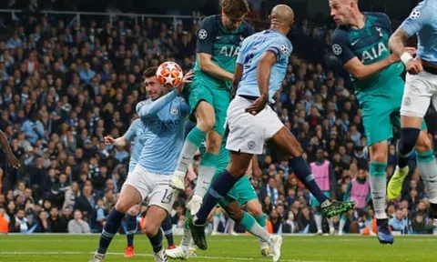 Alan Shearer: "Bóng chắc chắn đã chạm tay Llorente rồi mới đến hông"