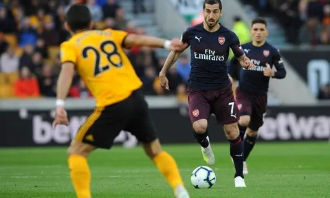 "Cạn lời", "Lười biếng" - fan Arsenal đòi tống khứ 'điệp viên M.U'
